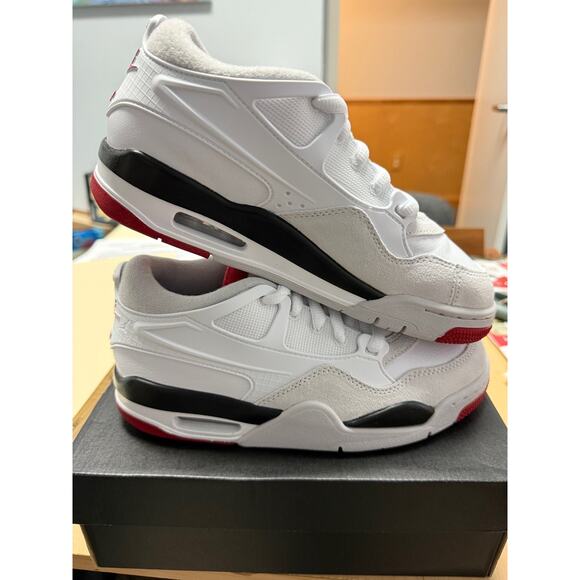 AIR JORDAN 4 Shoes White Fire Red YOUTH SIZE 5 NEW IN BOX FQ7939-102 MSRP $155 - Picture 1 of 10